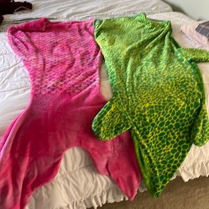 Comfy tails boy and girl .